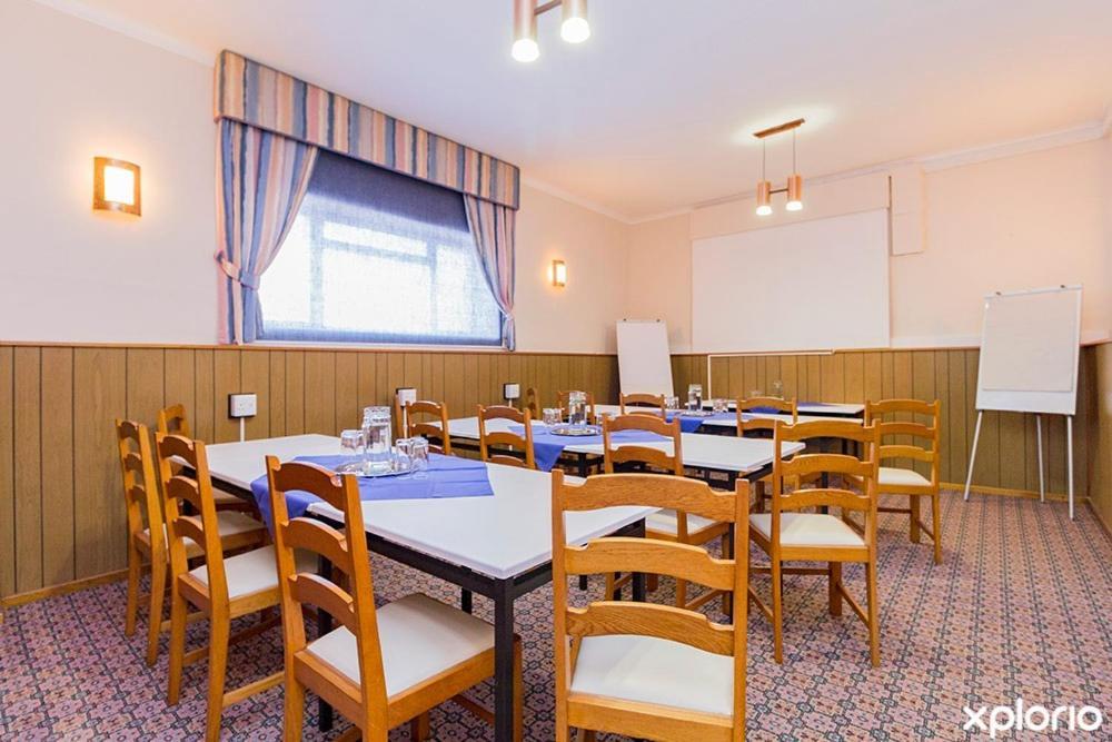 Victoria Hotel Bredasdorp Dış mekan fotoğraf