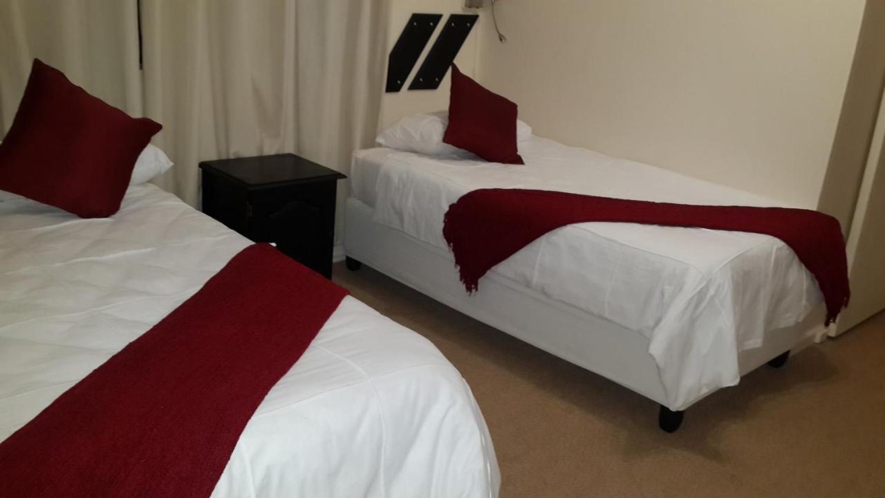 Victoria Hotel Bredasdorp Oda fotoğraf